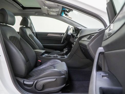 Used 2017 Hyundai Sonata Sport w/ Value Edition Package 02 image 37