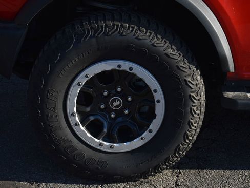 Used 2024 Ford Bronco Outer Banks w/ Sasquatch Package image 11