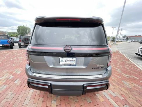 Used 2025 Nissan Armada PRO-4X w/ Pro-4X Premium Package AWD/4WD image 32