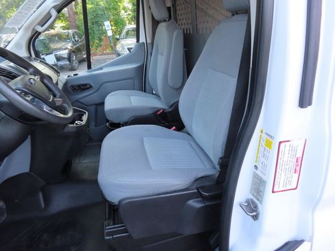 Used 2019 Ford Transit 150 130 Low Roof RWD image 18