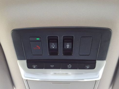 Used 2025 Nissan Pathfinder Platinum w/ Cargo Package FWD image 27