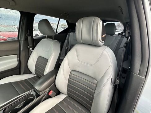 Certified 2023 Nissan Kicks SR w/ SR Premium Package FWD image 24