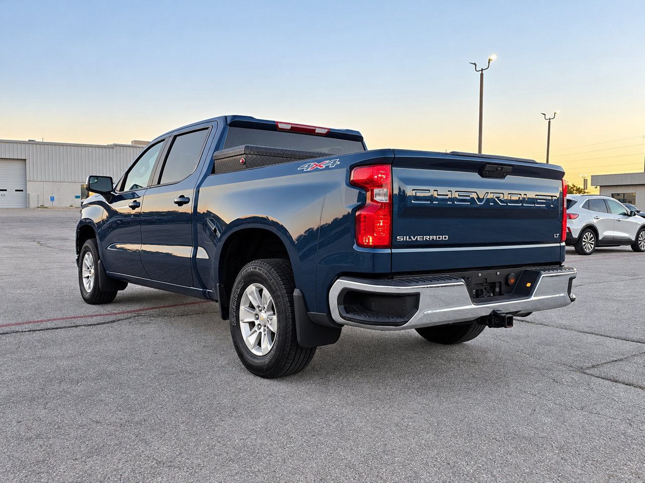 Used 2021 Chevrolet Silverado 1500 LT w/ Bed Protection Package AWD/4WD image 4