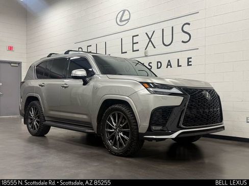 Used 2024 Lexus LX 600 F Sport image 2