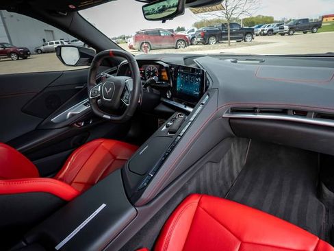 Used 2024 Chevrolet Corvette Z06 RWD image 29