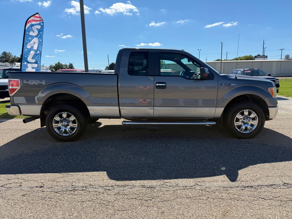 Used 2011 Ford F150 XLT w/ XLT Chrome Pkg AWD/4WD image 19