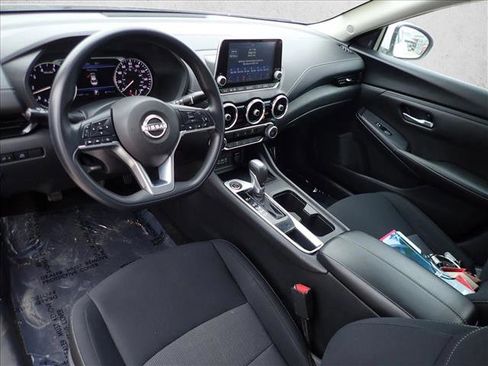 Used 2024 Nissan Sentra SV image 9