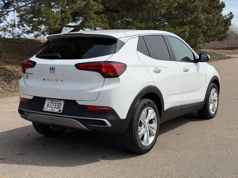 Used 2024 Buick Encore GX Preferred FWD image 3