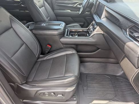 Used 2021 GMC Yukon Denali w/ Denali Premium Package AWD/4WD image 34