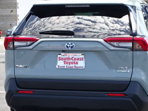 Certified 2023 Toyota RAV4 XLE Premium AWD/4WD image 15