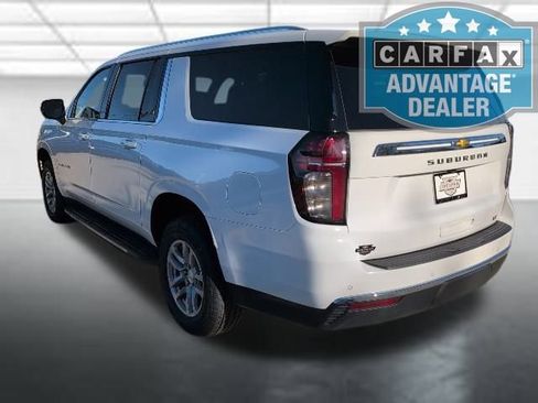Used 2024 Chevrolet Suburban LT image 2