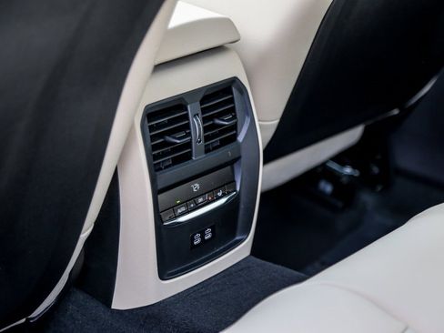 New 2026 BMW 330i xDrive Sedan w/ M Sport Package image 23