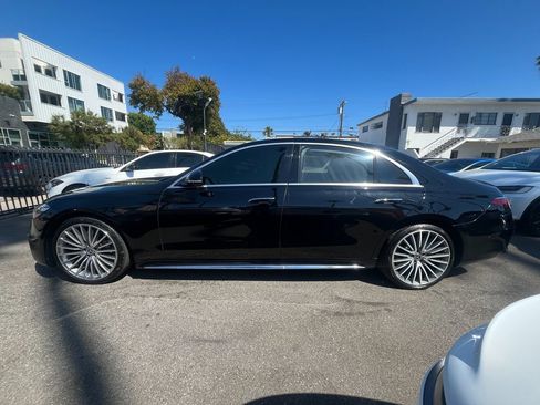 Used 2022 Mercedes-Benz S 500 4MATIC image 8