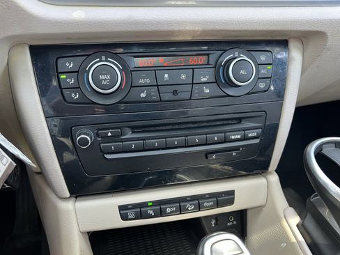 Used 2015 BMW X1 xDrive28i image 19