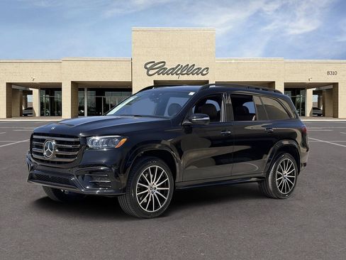 Used 2025 Mercedes-Benz GLS 450 4MATIC image 33