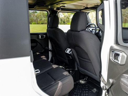 Used 2023 Jeep Gladiator Sport AWD/4WD image 41