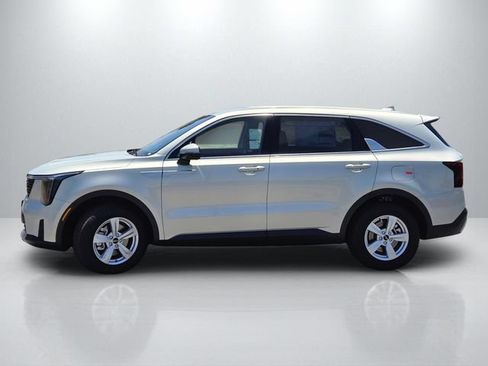 New 2026 Kia Sorento LX FWD image 7