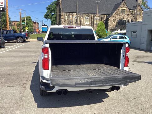 Used 2022 Chevrolet Silverado 1500 RST w/ LPO, Blackout Package AWD/4WD image 30