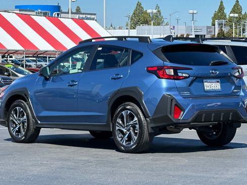Used 2024 Subaru Crosstrek 2.0i Premium AWD/4WD image 7