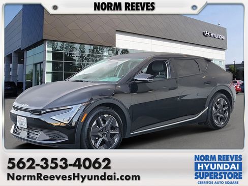 Used 2025 Kia EV6 Light RWD image 1