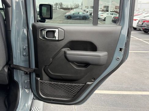 Used 2025 Jeep Gladiator Willys image 19