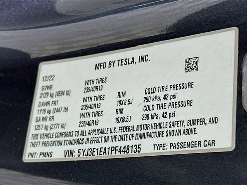 Used 2023 Tesla Model 3 Standard Range image 12