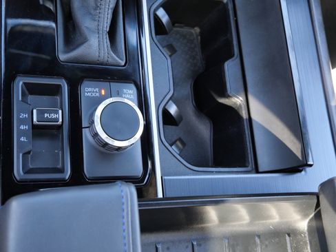 Certified 2025 Toyota Sequoia Platinum AWD/4WD image 24