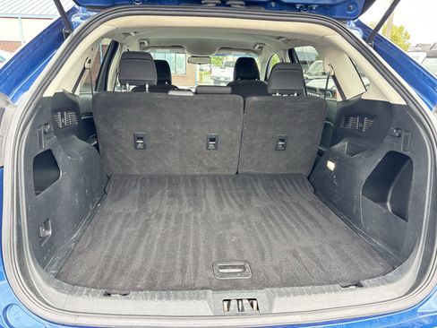 Used 2020 Ford Edge SE image 21