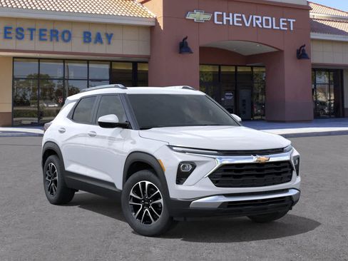 New 2026 Chevrolet TrailBlazer LT w/ Driver Confidence Package FWD image 7