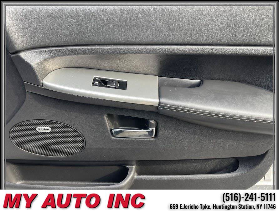 Used 2010 Jeep Grand Cherokee Laredo AWD/4WD image 25