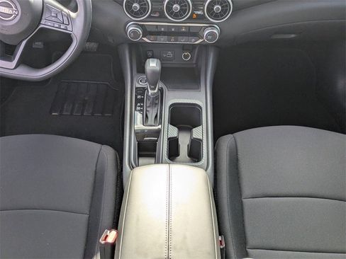 Used 2024 Nissan Sentra S image 18