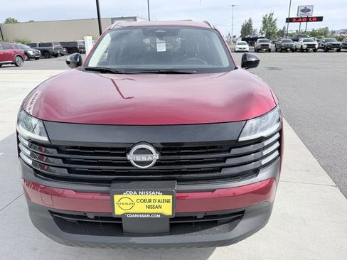 Used 2026 Nissan Kicks SV w/ SV Premium Package FWD image 7