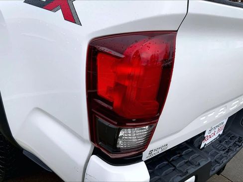 Used 2022 Toyota Tacoma SR image 27