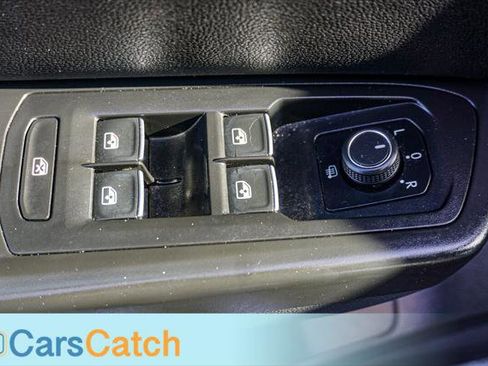 Used 2018 Volkswagen Atlas SE image 41