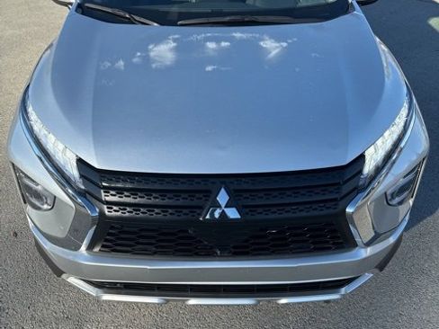 Used 2024 Mitsubishi Eclipse Cross SE image 9
