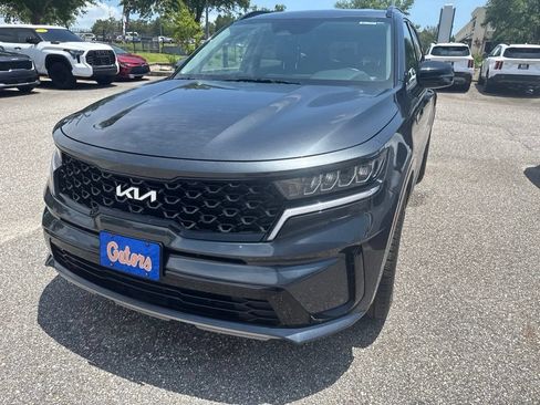 Used 2023 Kia Sorento S FWD image 12