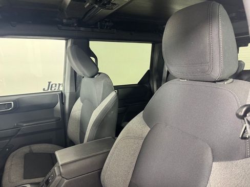 Used 2025 Ford Bronco Big Bend AWD/4WD image 10