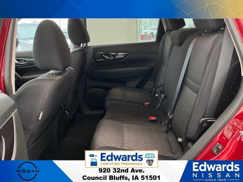 Used 2020 Nissan Rogue SV AWD/4WD image 16