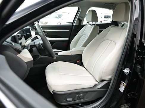 Certified 2025 Hyundai Sonata SEL image 19