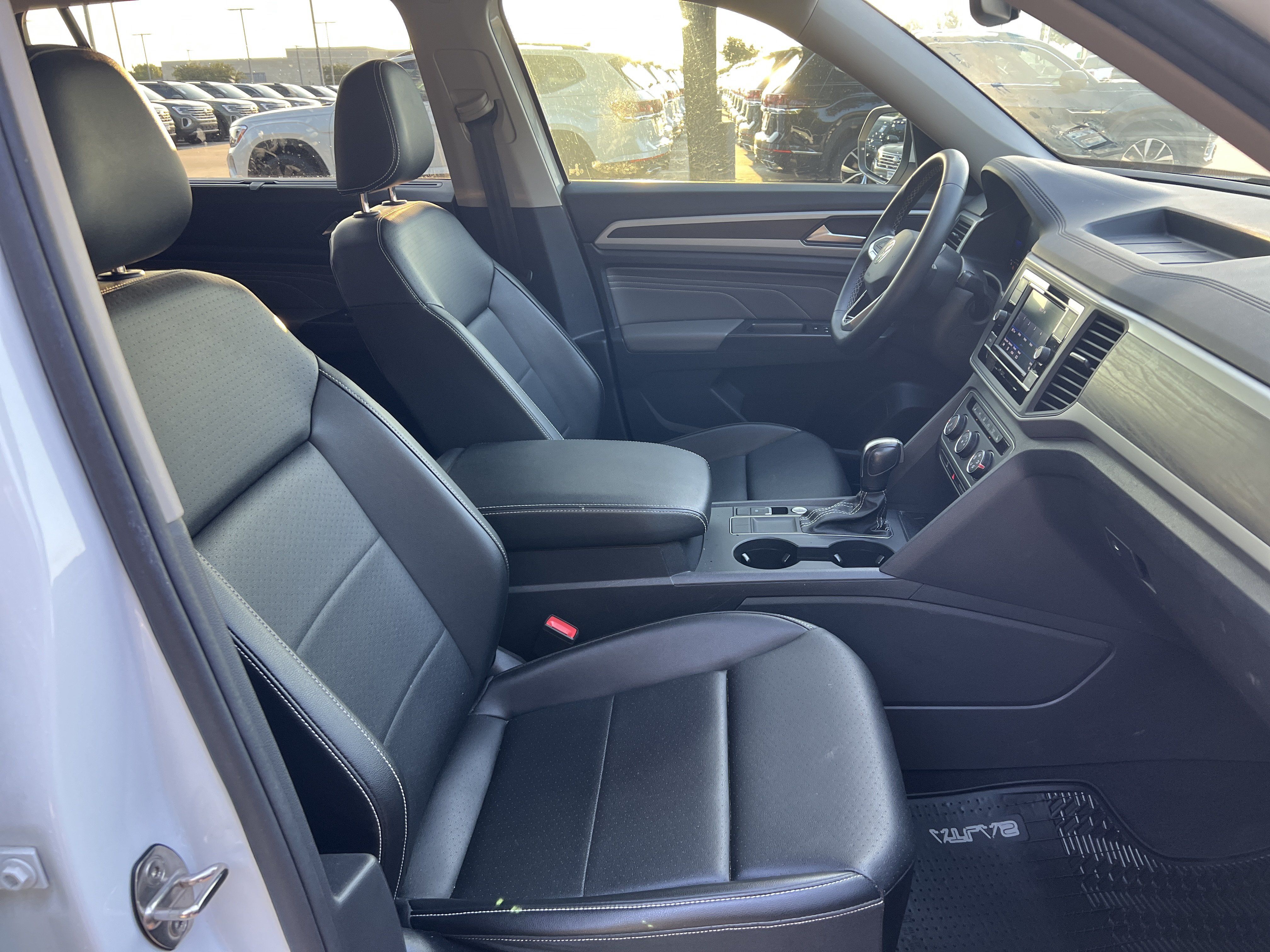 Used 2022 Volkswagen Atlas SE FWD image 26