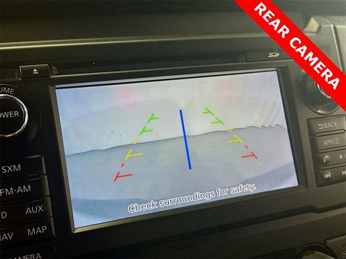 Used 2018 Nissan Titan SL w/ Midnight Edition image 15