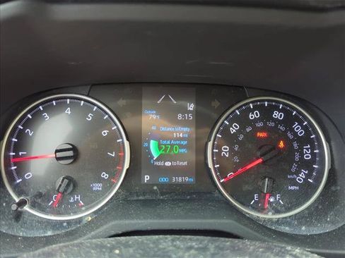 Used 2021 Toyota RAV4 LE FWD image 17