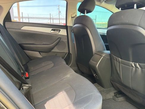 Used 2018 Hyundai Sonata SE image 11