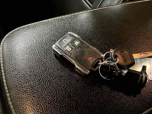 Used 2020 GMC Canyon Denali image 14