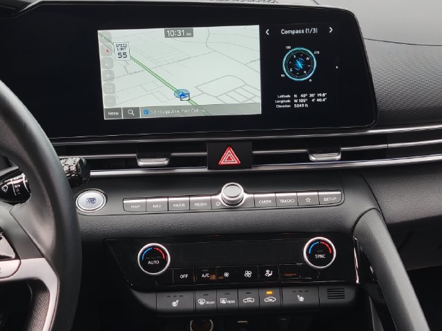 Used 2025 Hyundai Elantra SEL FWD image 14