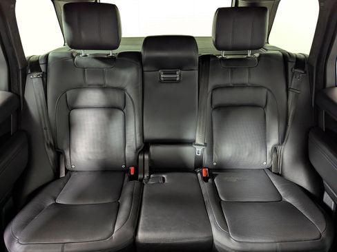 Used 2021 Land Rover Range Rover P525 Westminster Edition image 13