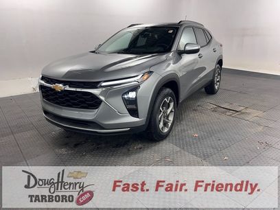 New 2025 Chevrolet Trax LT w/ Driver Confidence Package