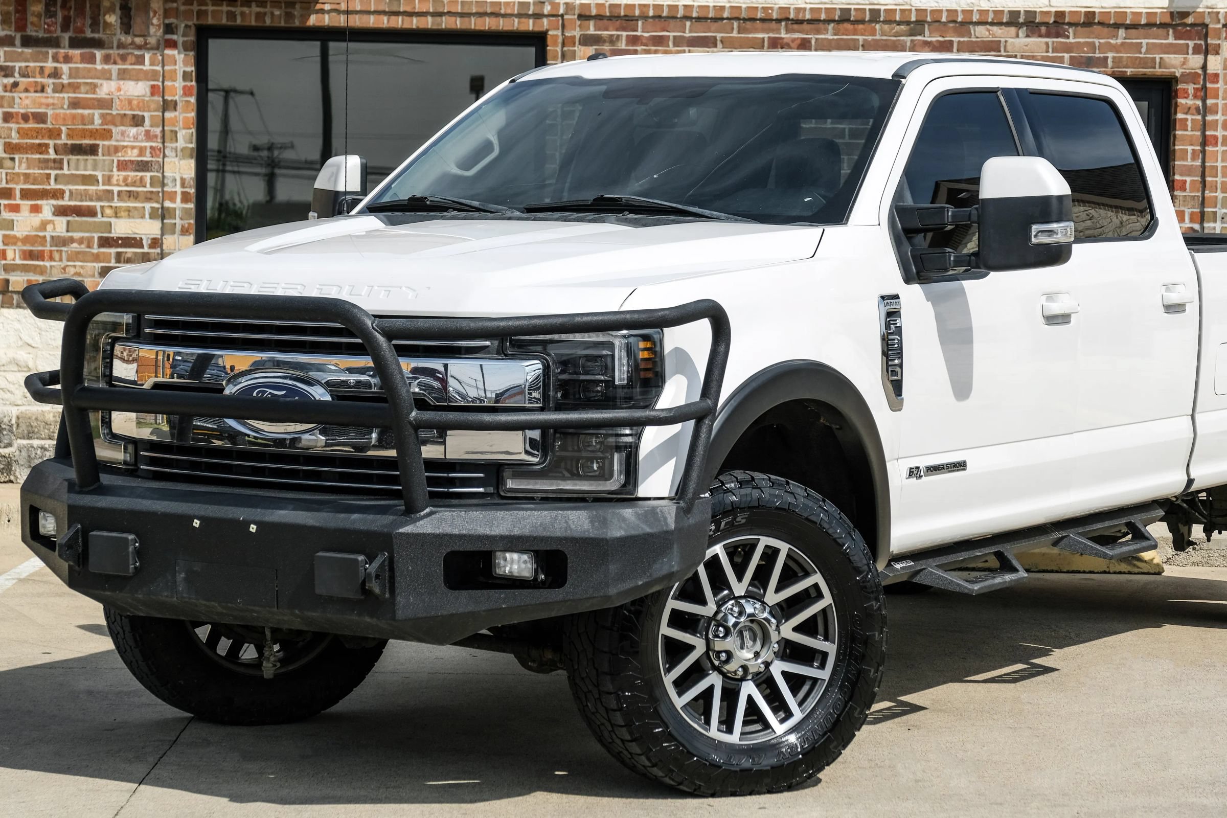 Used 2017 Ford F350 Lariat w/ Lariat Value Package AWD/4WD image 13
