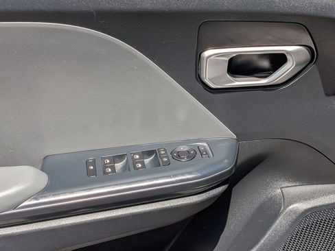 Used 2025 Kia K4 FWD image 13
