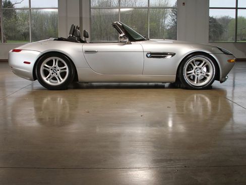Used 2002 BMW Z8 image 17